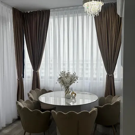 Luxury View Mamaia Apartament *